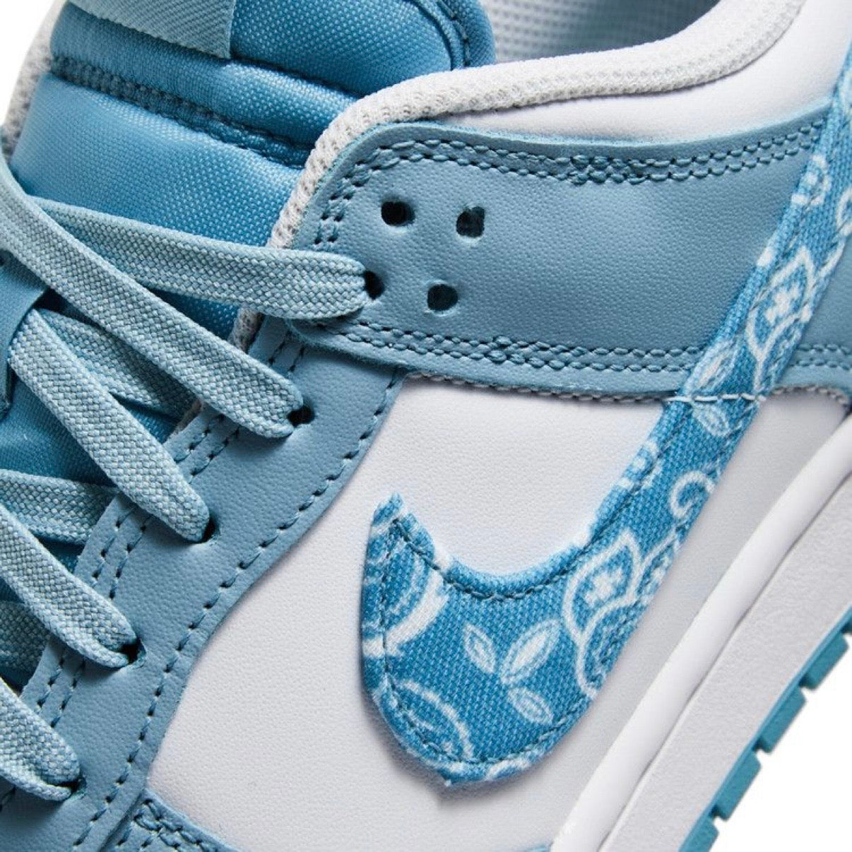 Nike Dunk Low Blue Paisley (Women’s)