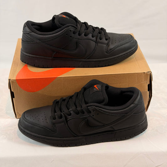 Nike SB Dunk Low Pro Triple Black (Pre-Owned)
