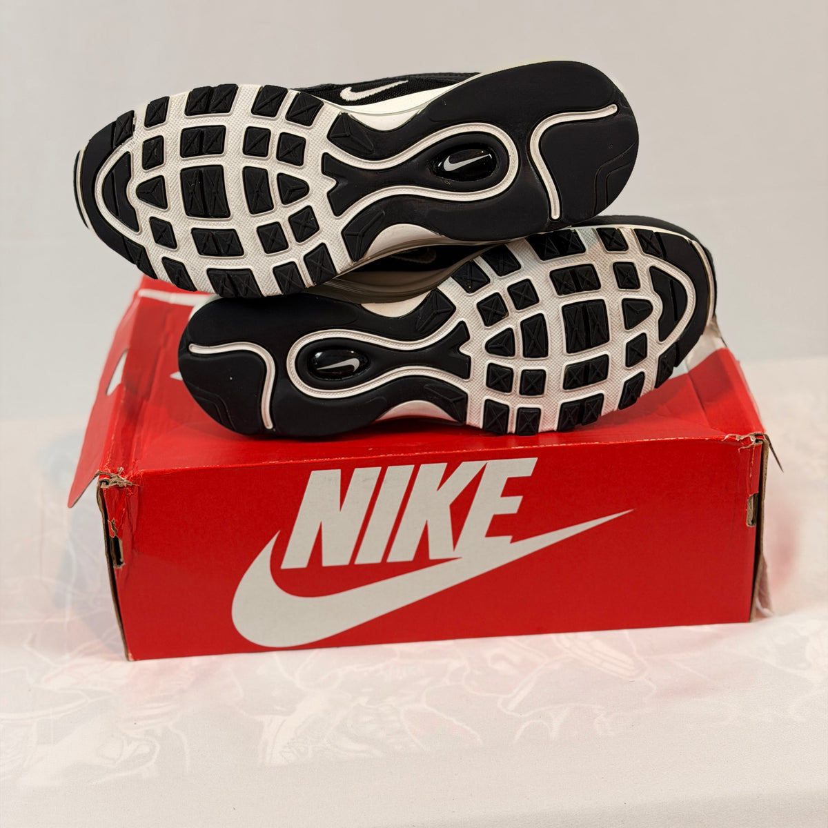 Nike Air Max 97 Black White (Pre-Owned)