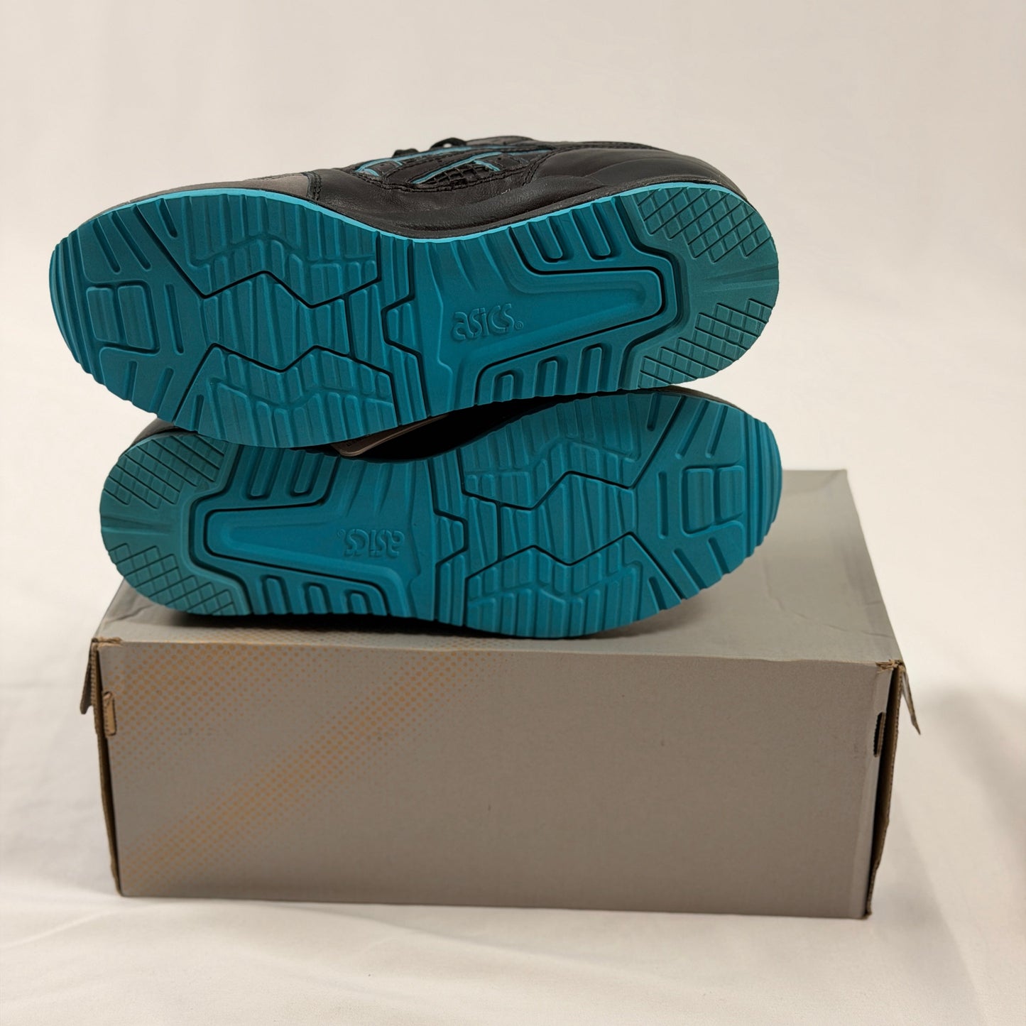 Asics Gel Lyte 3 x Ronnie Fieg Leatherback (Pre-Owned)