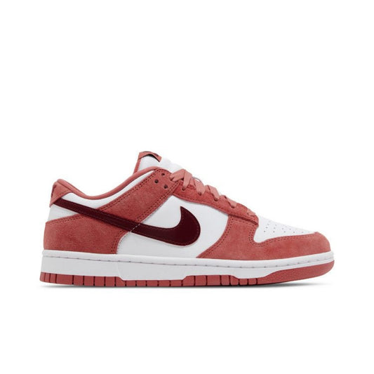 Nike Dunk Low Valentine’s Day (Women’s)(2024)