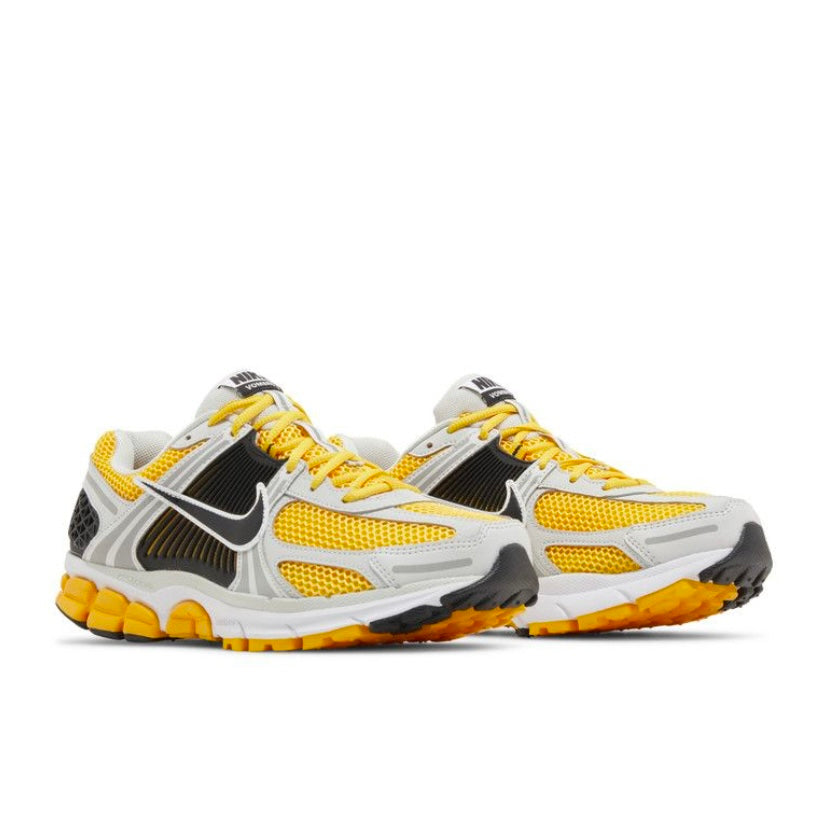 Nike Vomero Photon Dust University Gold