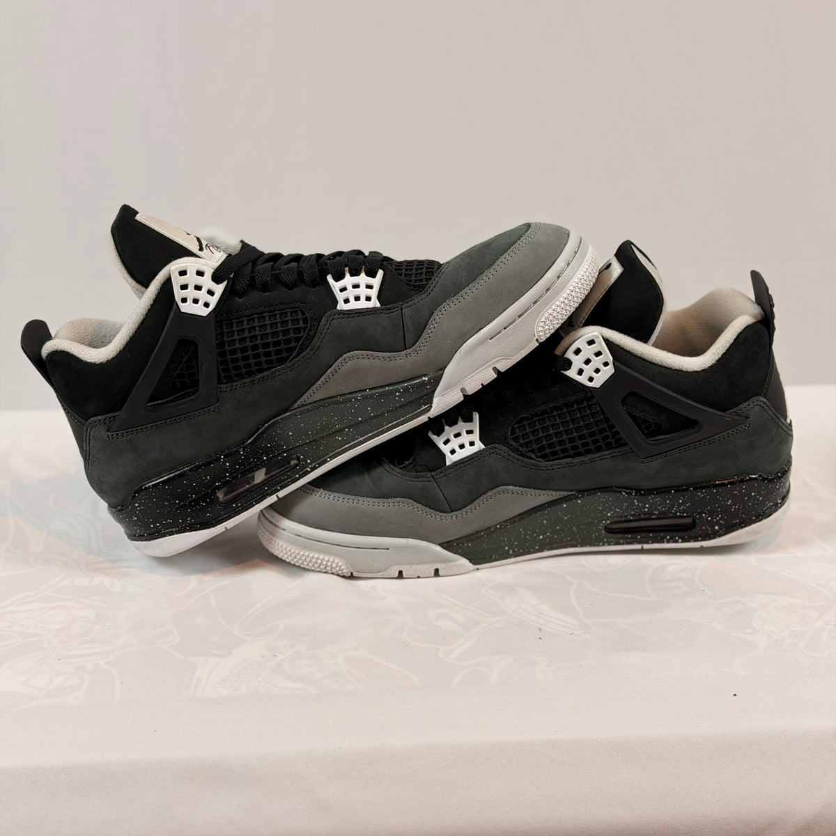 Jordan 4 Retro Fear (2024) (Pre-Owned with a replacement box)