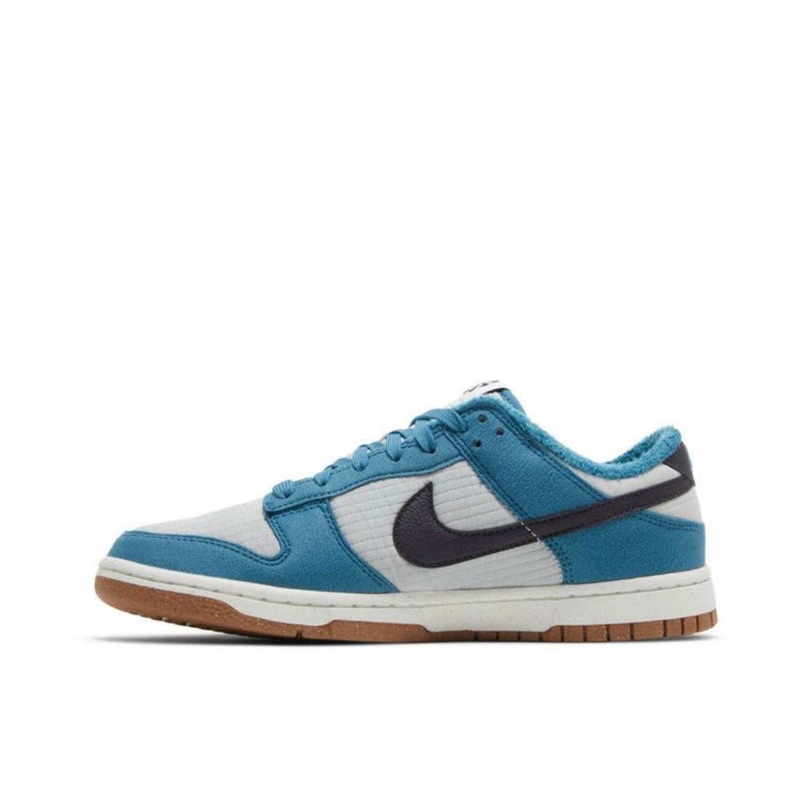 Nike Dunk Low SE Next Nature Rift Blue