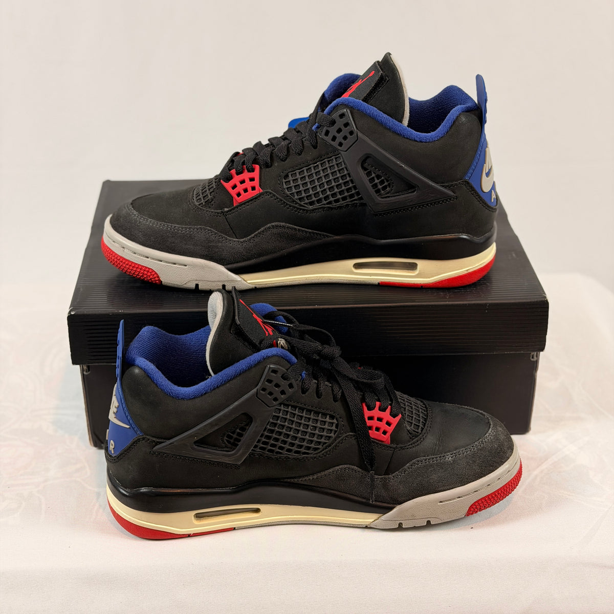 Jordan 4 Retro Rare Air (Gold lettering) (Pre-Owned)