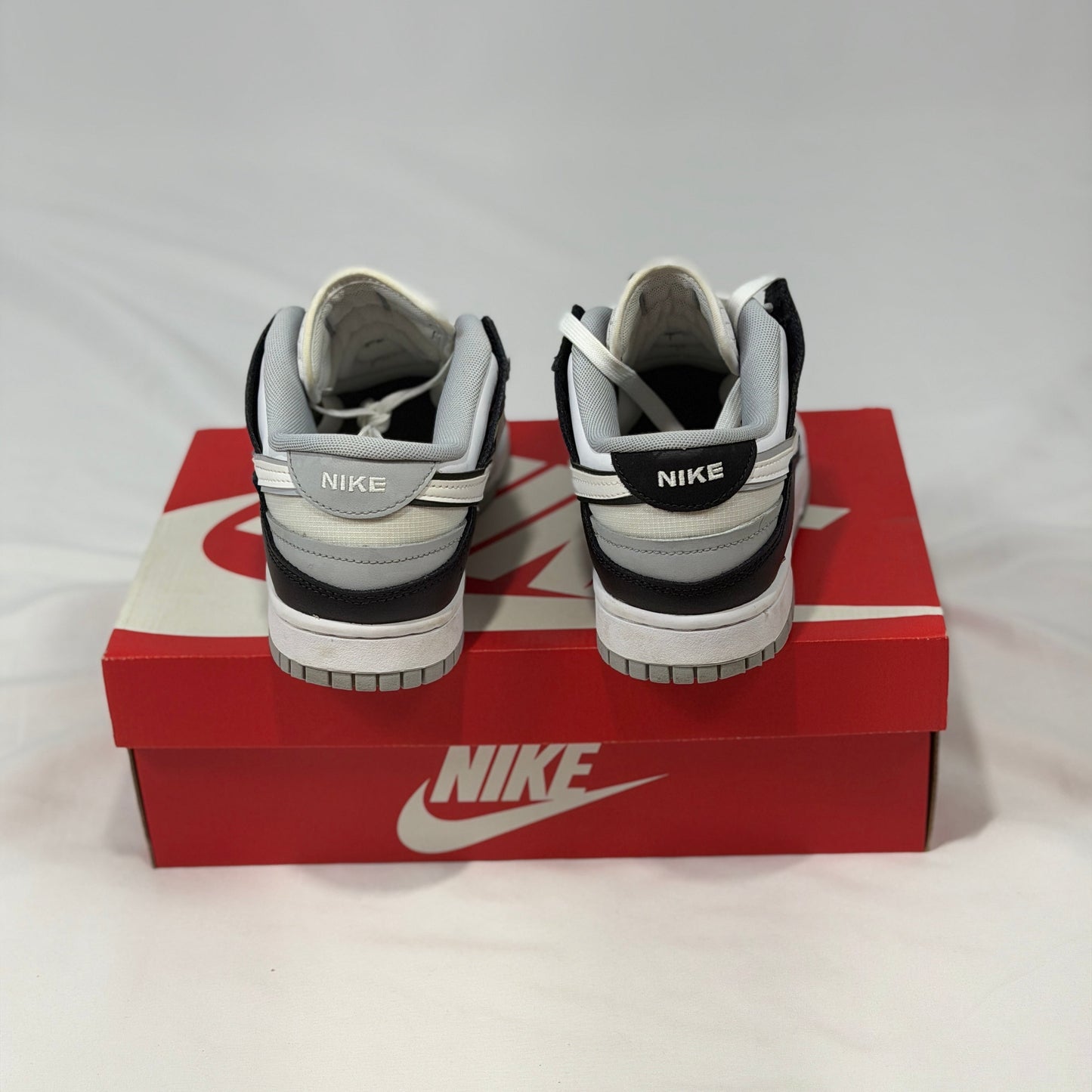 Nike Dunk Low Scrap
Wolf Grey Light Lemon Twist (Pre-Owned)