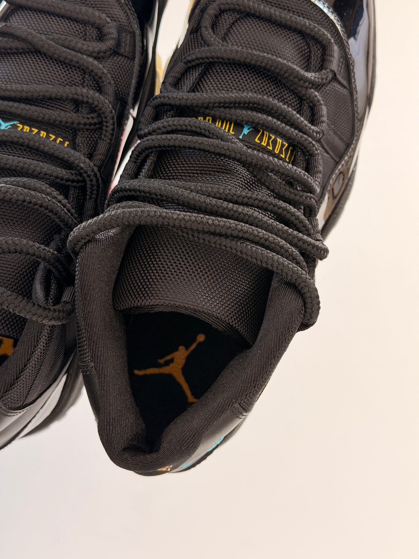Jordan 11 Retro Gamma Blue (2013)(Pre-Owned)