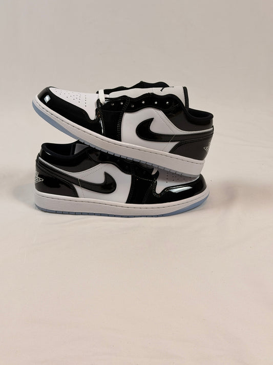 The Jordan 1 Low SE Concord (Damaged Box)