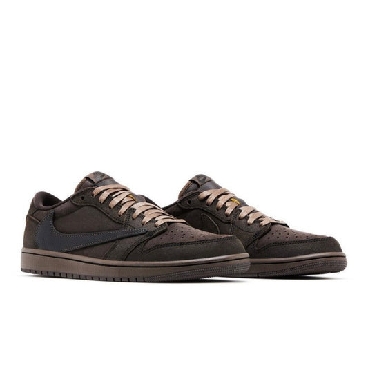Jordan 1 Retro Low OG SP
Travis Scott Velvet Brown