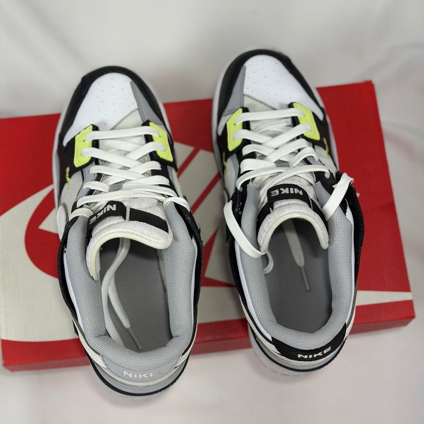 Nike Dunk Low Scrap
Wolf Grey Light Lemon Twist (Pre-Owned)