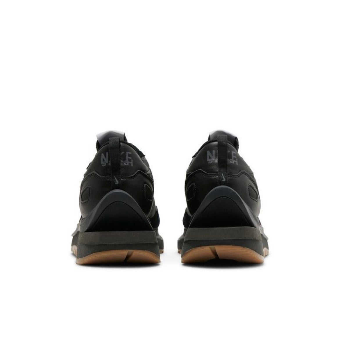 Nike Vaporwaffle Sacai Black Gum