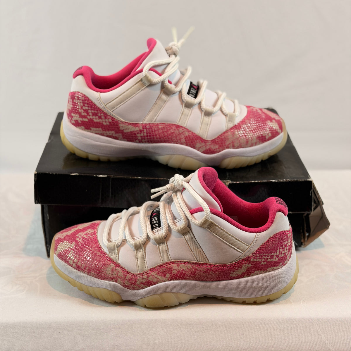 Jordan 11 Retro Low Pink Snakeskin (Women’s)(Pre-Owned)