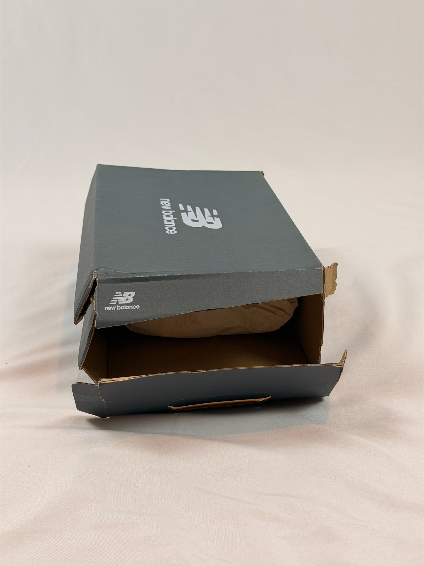 New Balance 2002R Orb Pink (Damaged Box)