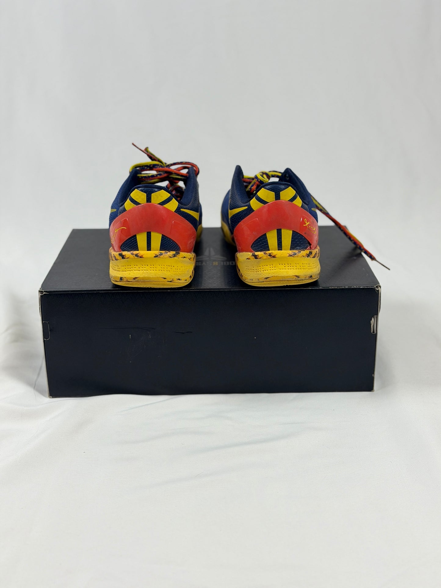 Nike Kobe 8 Barcelona Tiger (2013) (Pre-Owned)