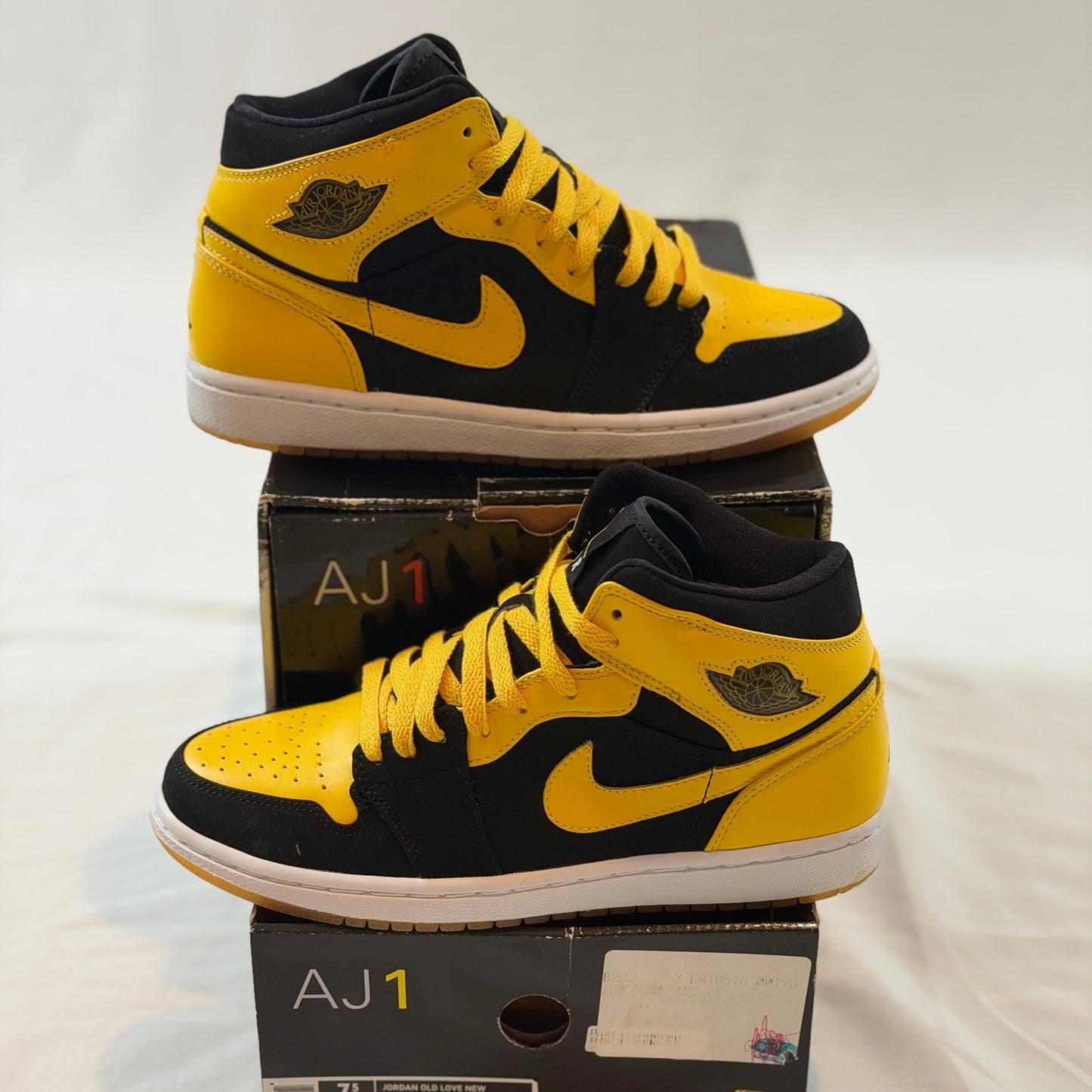 Air Jordan 1 Old Love New Love Beginning Moments Pack