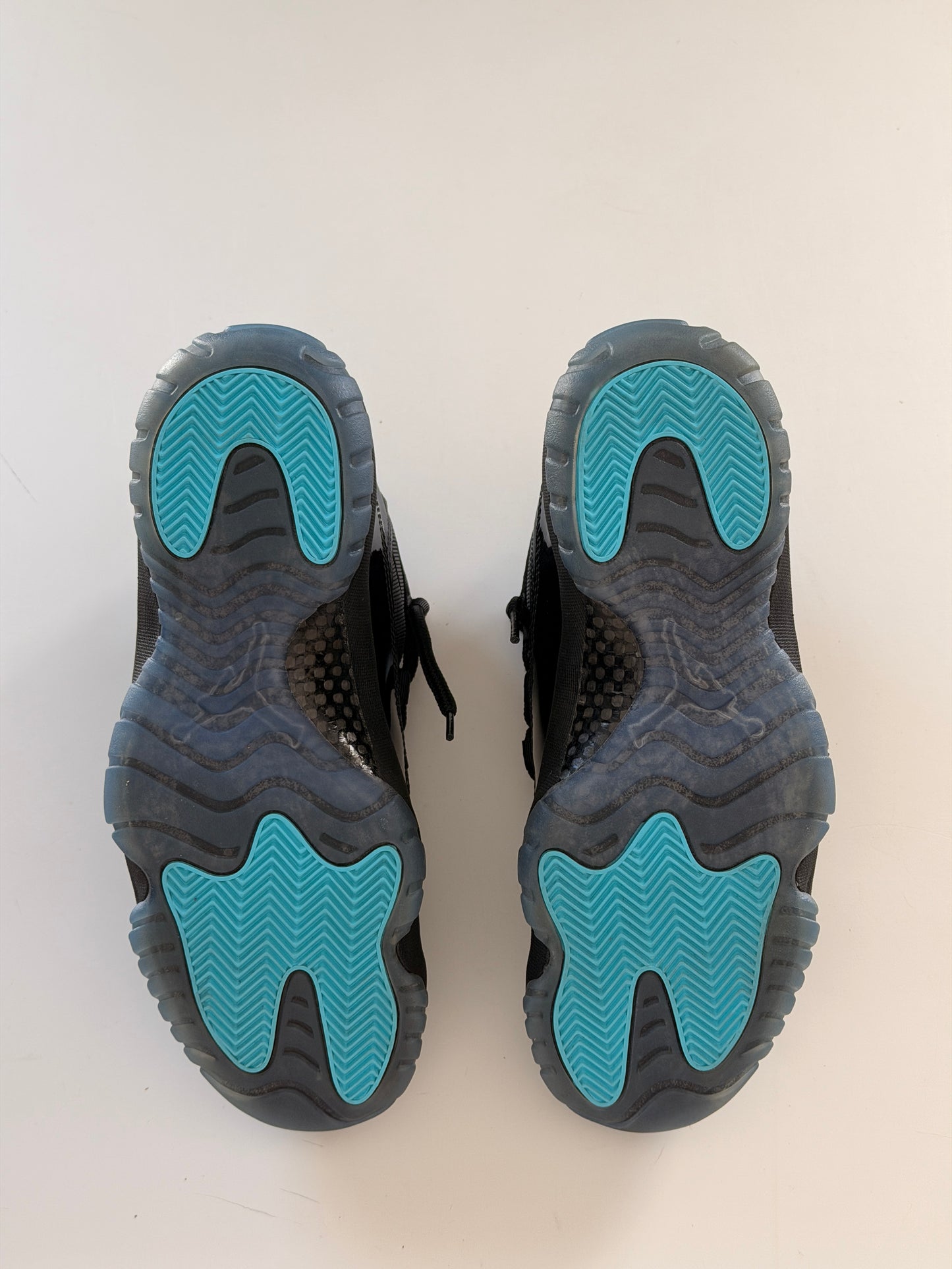 Jordan 11 Retro Gamma Blue (2013)(Pre-Owned)