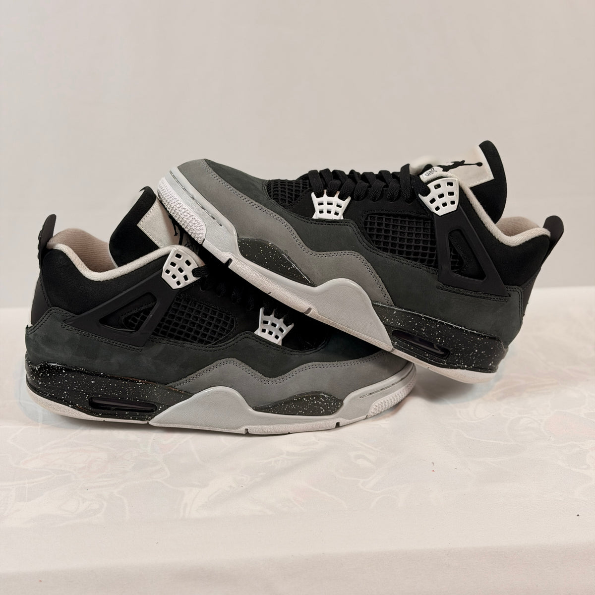 Jordan 4 Retro Fear (2024) (Pre-Owned with a replacement box)