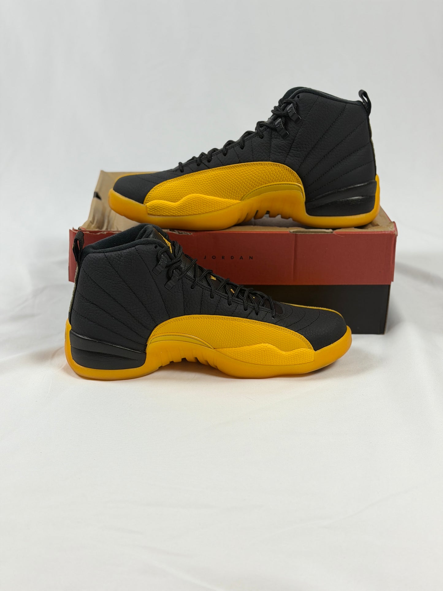 Jordan 12 Retro Black University Gold