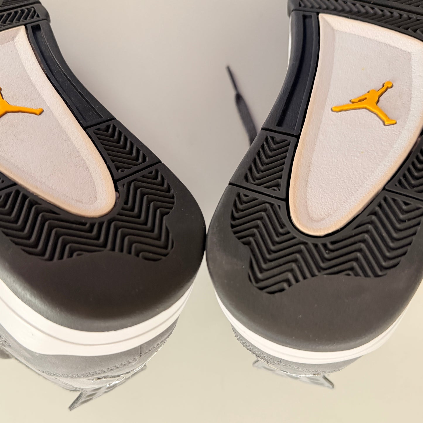 Jordan 4 Retro Cool Grey (2019) (Pre-Owned)