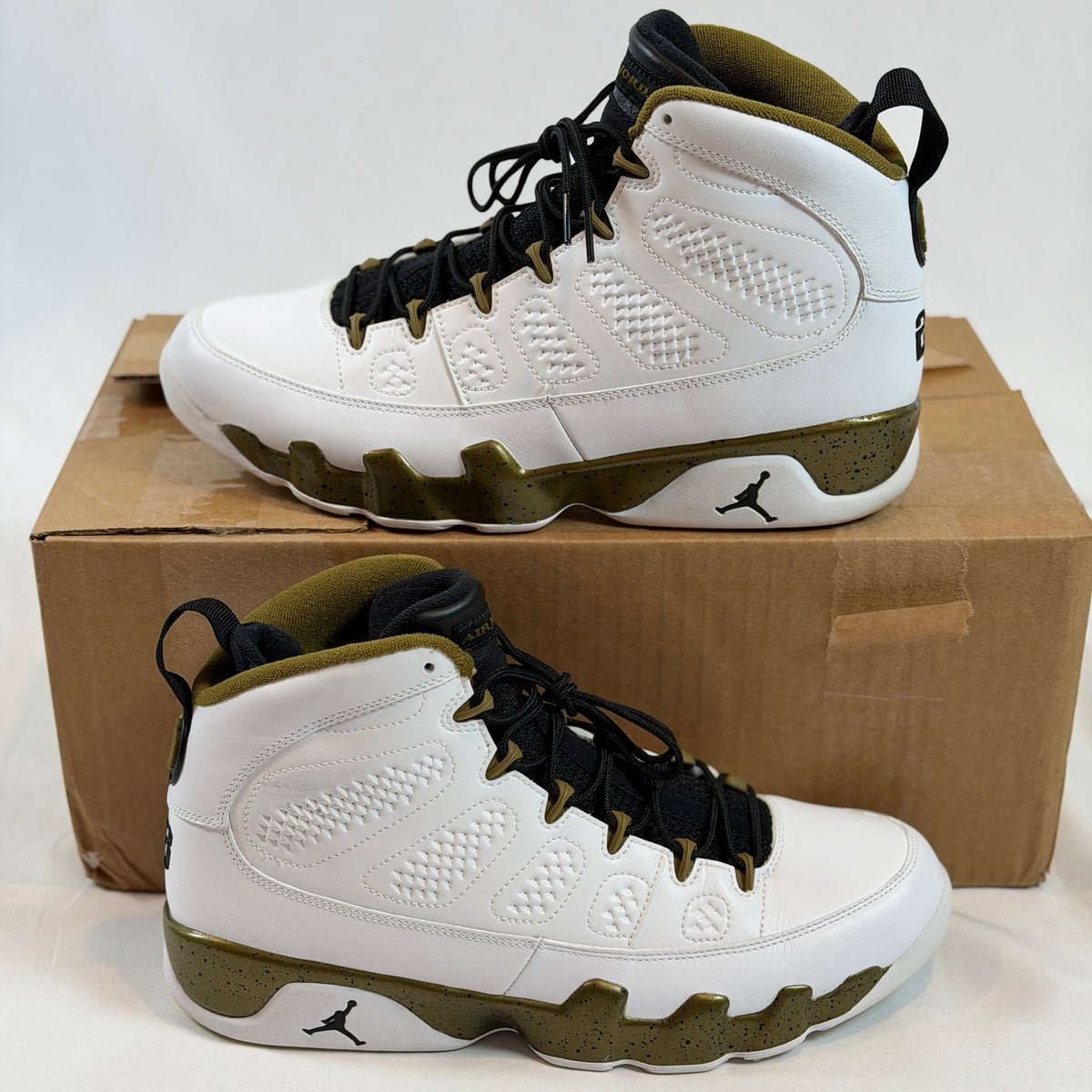 Jordan 9 Retro Statue (2015)