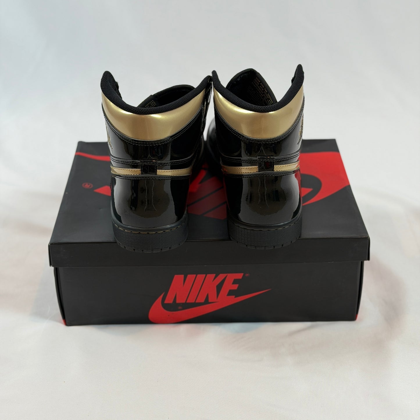 Jordan 1 Retro High OG Black Metallic Gold (2020)