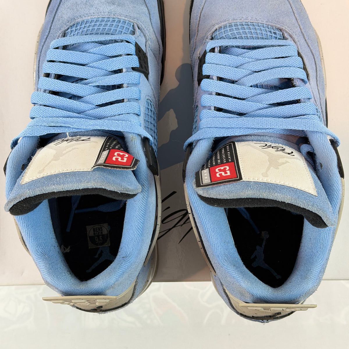Jordan 4 Retro University Blue (Pre-Owned)