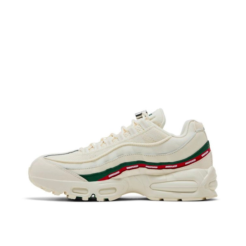 Nike Air Max 95 x Undefeated Sail