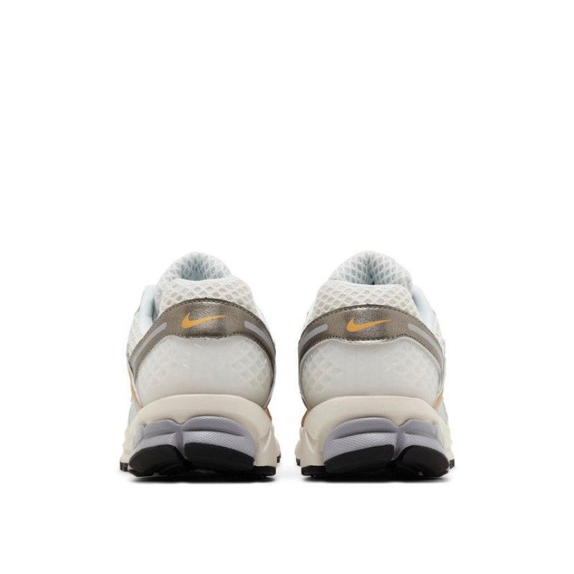 Nike Zoom Vomero White Gold
