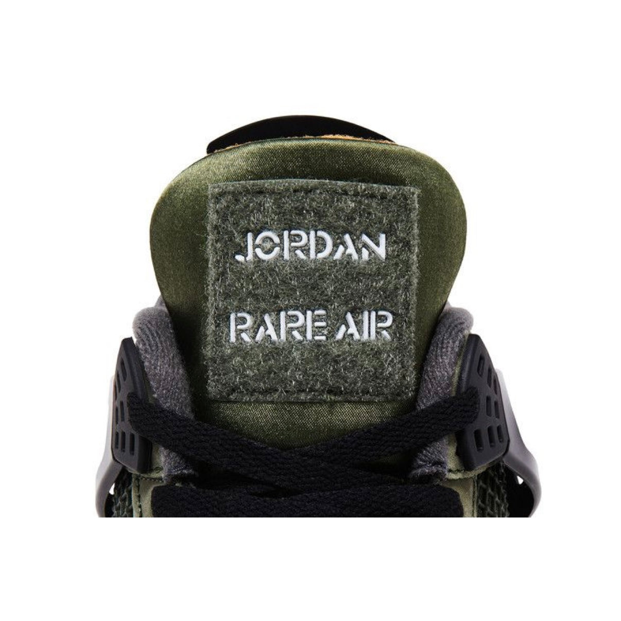 Jordan 4 Retro Undefeated (2025)