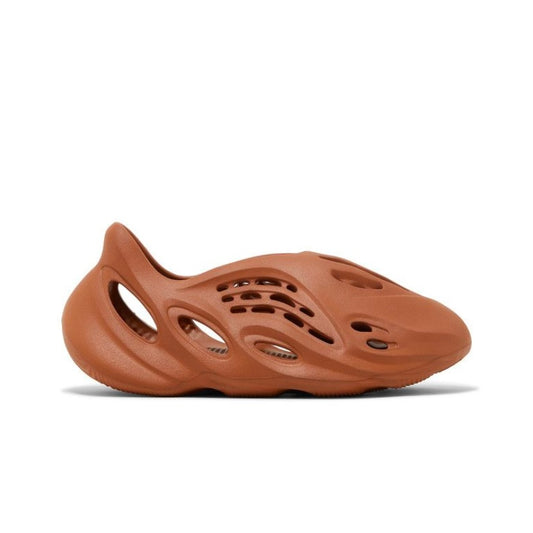 Adidas Yeezy Foam RNR Clay Red