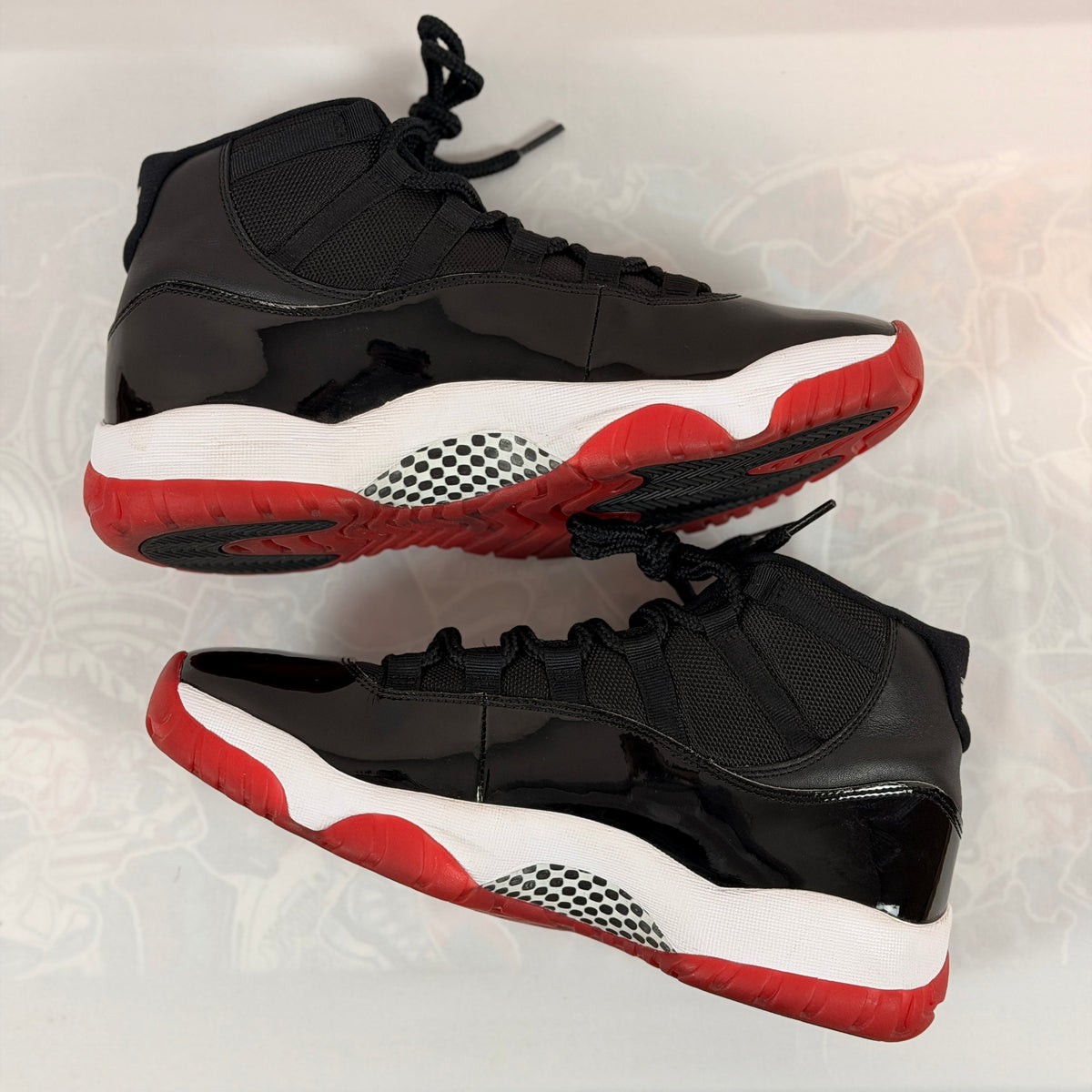 Jordan 11 Retro Playoffs Bred (2019) (Pre-Owned)
